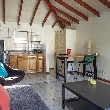 Talk Of The Town Inn & Suites - St Eustatius Oranjestad  Eksteriør bilde