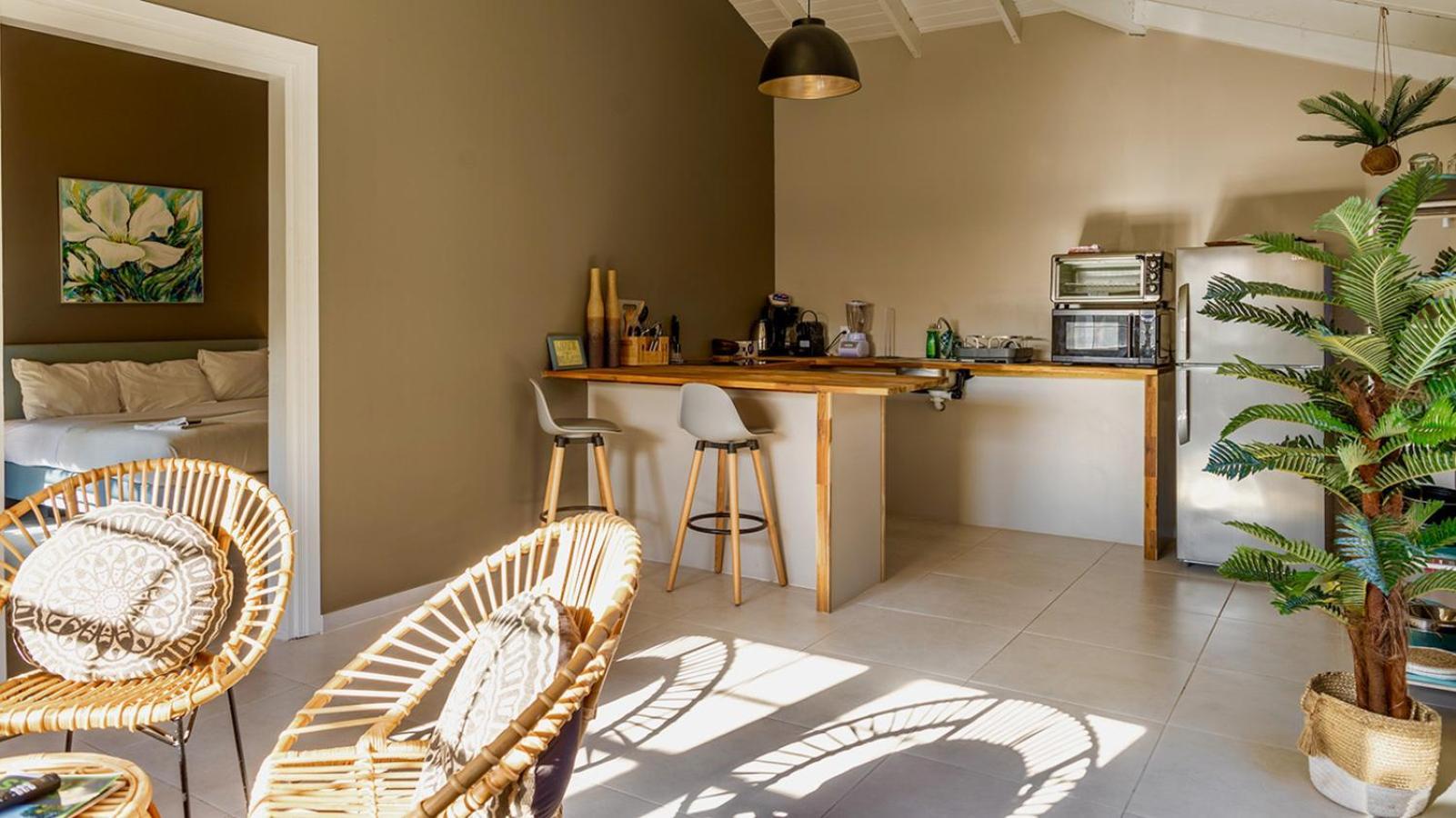 Talk Of The Town Inn & Suites - St Eustatius Oranjestad  Eksteriør bilde